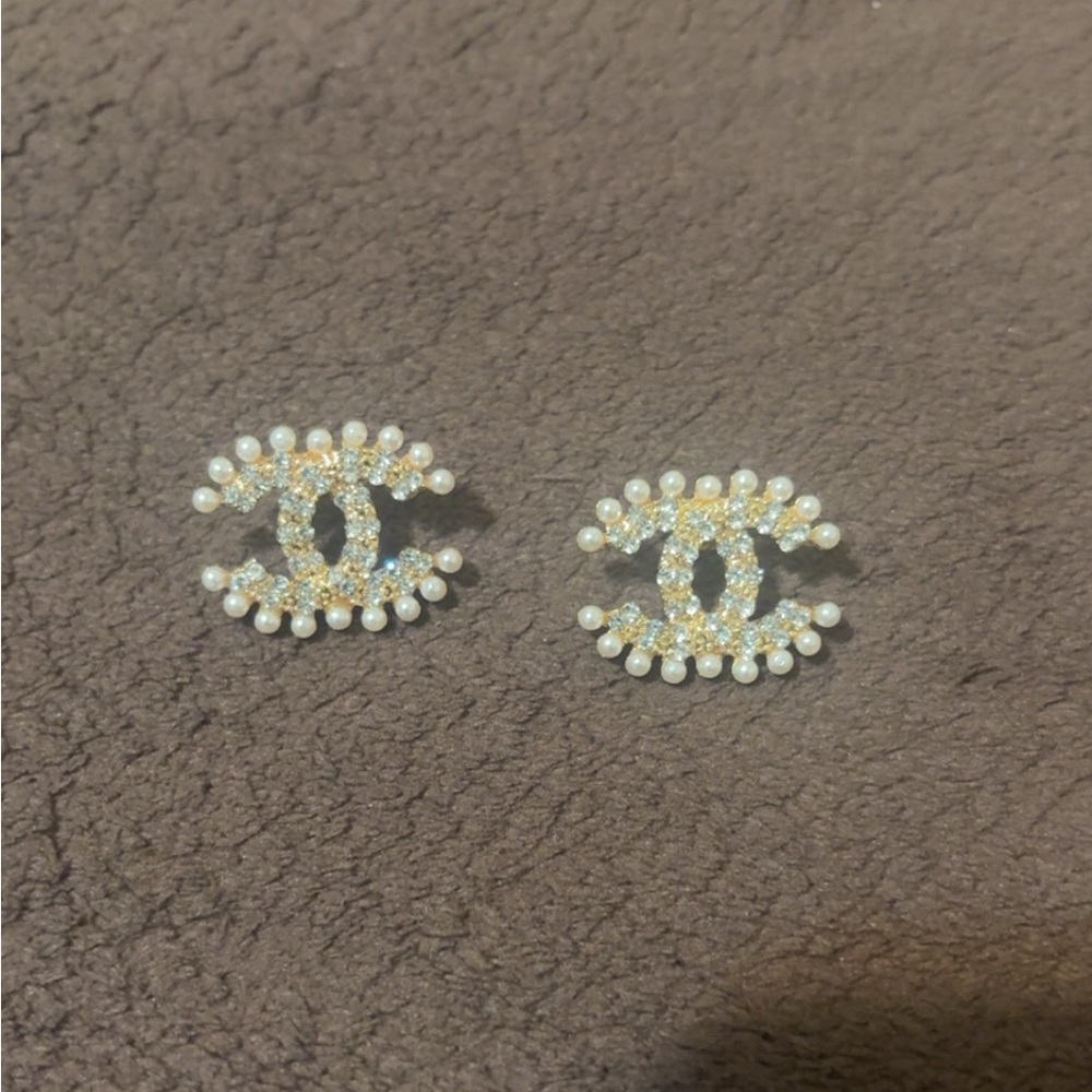 Gold and White Pearl Earrings